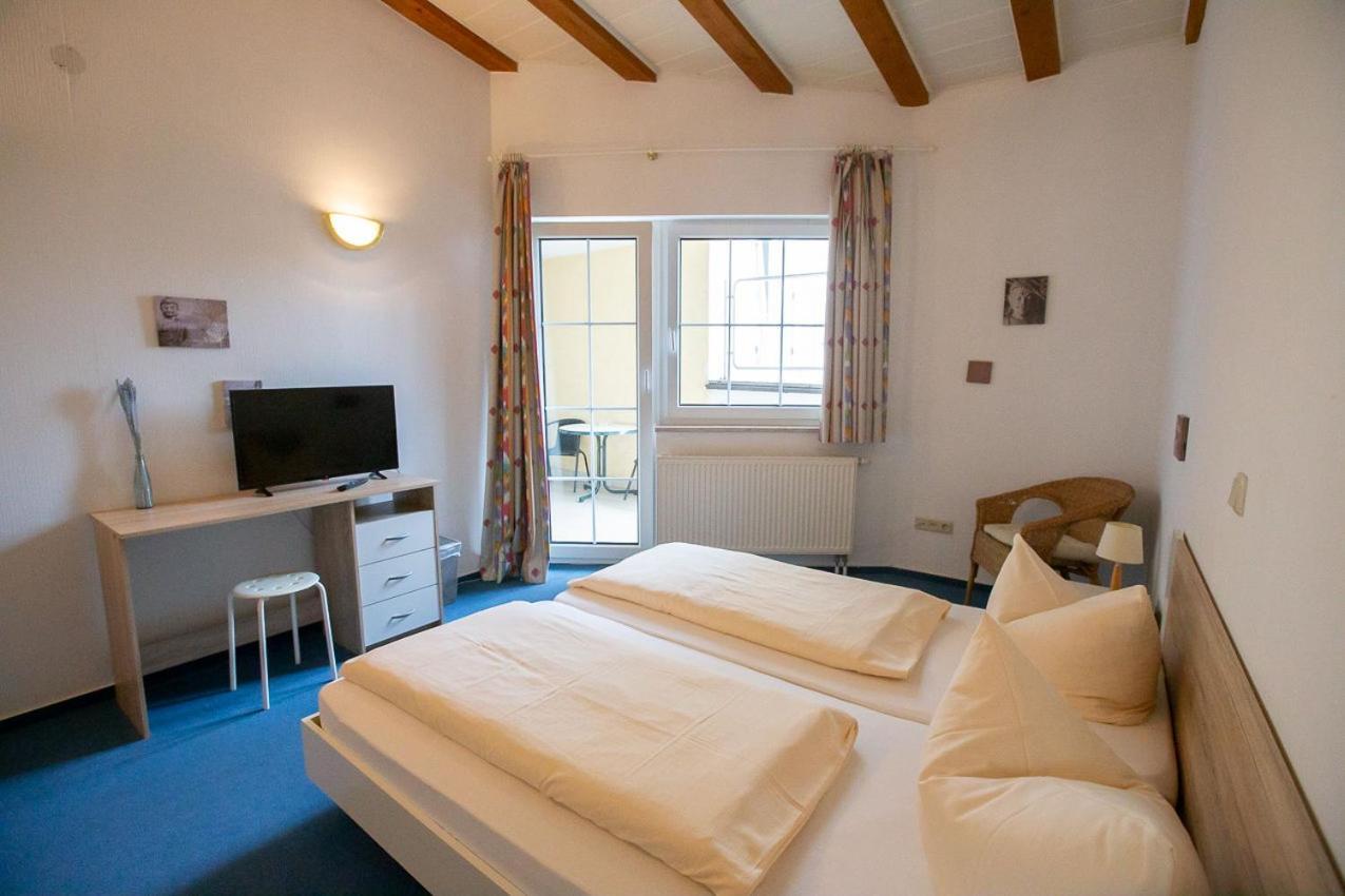 Hotel Dolgesheim Esterno foto
