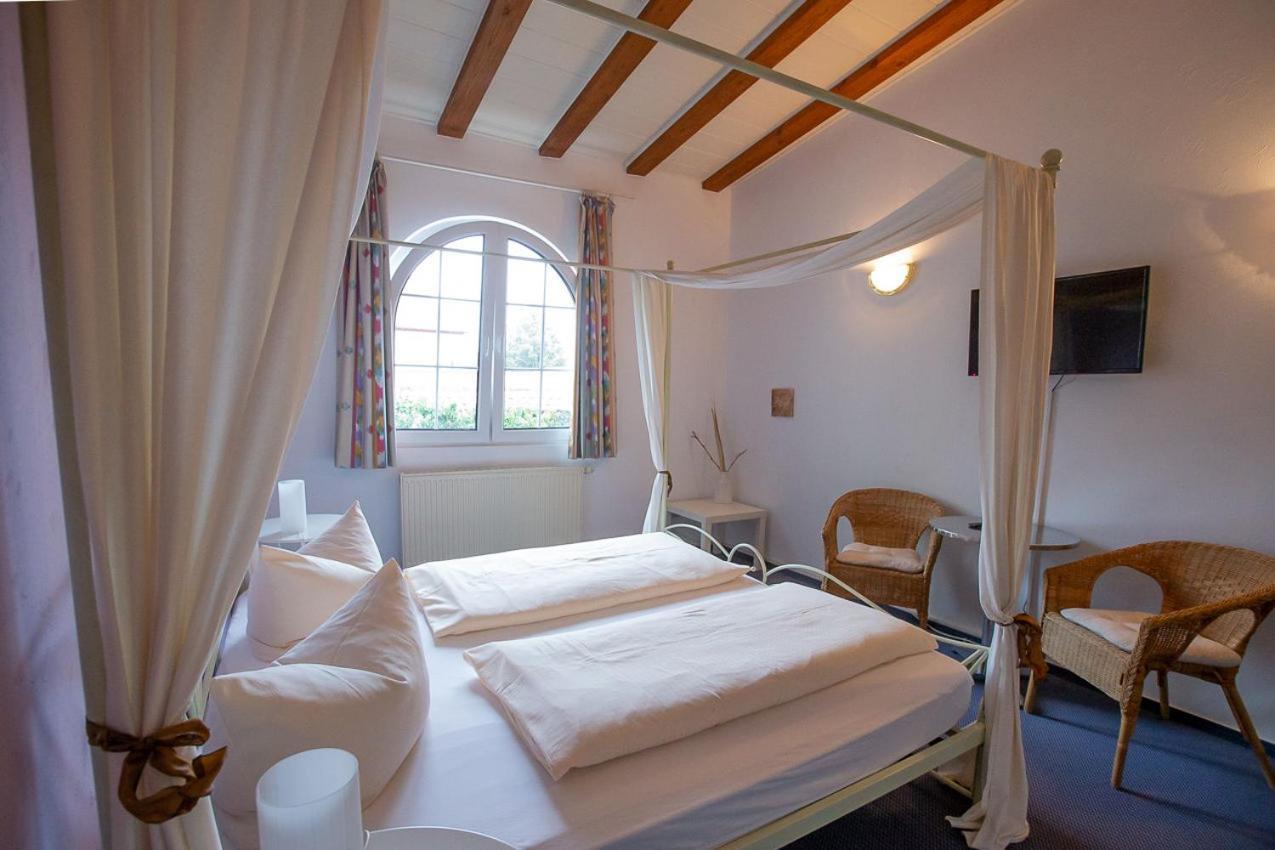 Hotel Dolgesheim Esterno foto